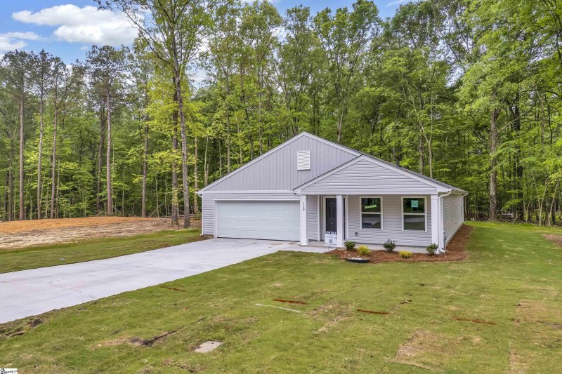 Property image 4 at 110 Sunflower Lane, Clinton, SC 29325