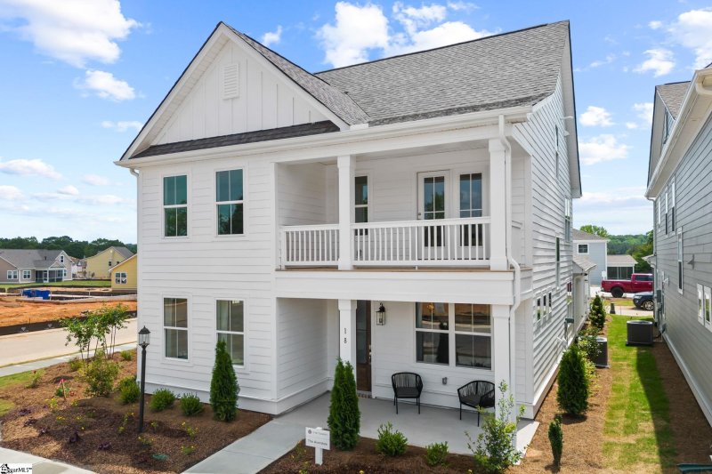 Property image 2 at 18 Lewes Avenue, Simpsonville, SC 29681