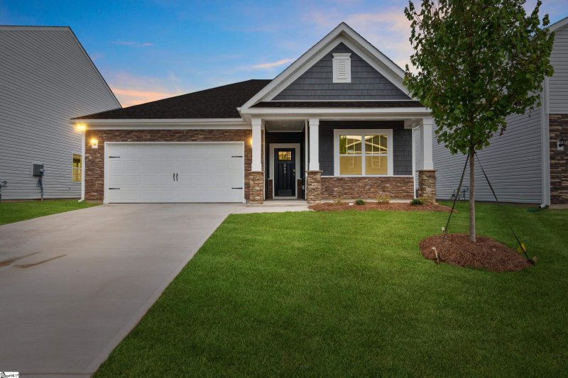 Property image 2 at 862 Barlow Lane, Woodruff, SC 29388