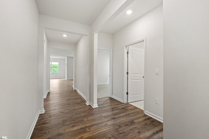 Property image 3 at 862 Barlow Lane, Woodruff, SC 29388