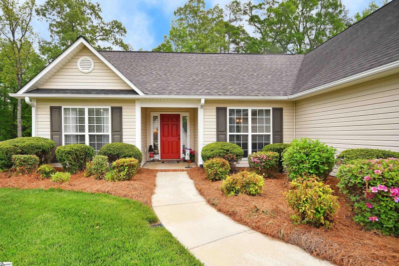 Property image 2 at 302 Stonington Way, Taylors, SC 29687