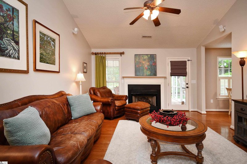 Property image 5 at 302 Stonington Way, Taylors, SC 29687