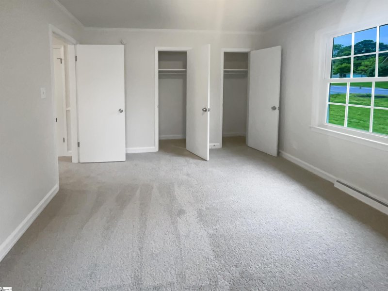 Property image 5 at 104 Thornwood Drive, Taylors, SC 29687