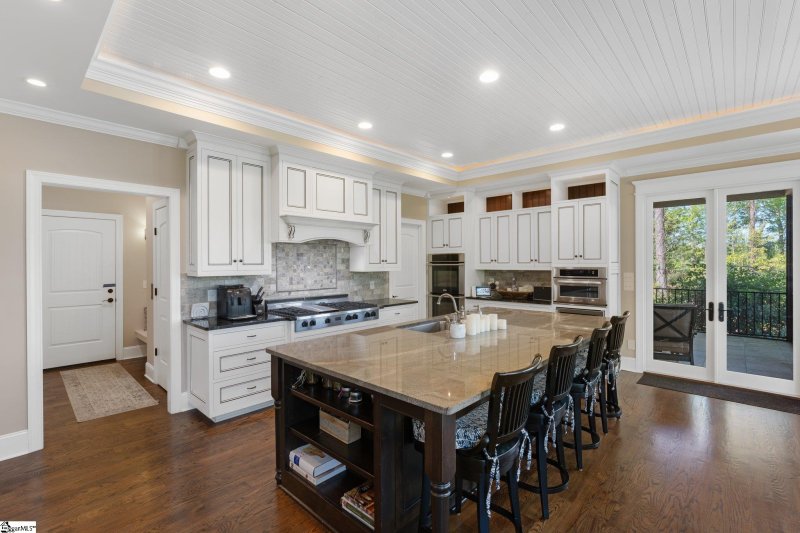 Property image 5 at 326 Penbroke Court, Six Mile, SC 29682