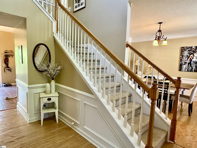 Property image 5 at 16 Birkhall Circle, Greenville, SC 29605