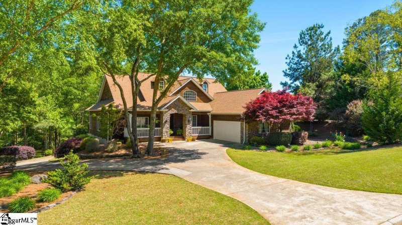 473 Sunset Pointe Drive