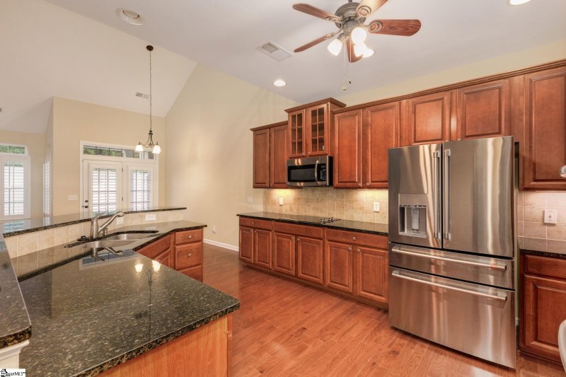 Property image 4 at 218 Bickleigh Court, Simpsonville, SC 29681