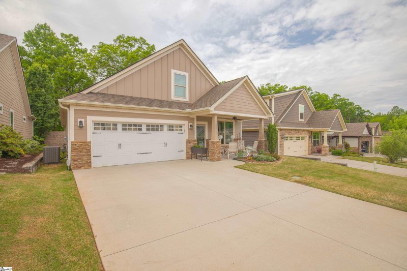 Property image 2 at 237 Henrydale Drive, Easley, SC 29642