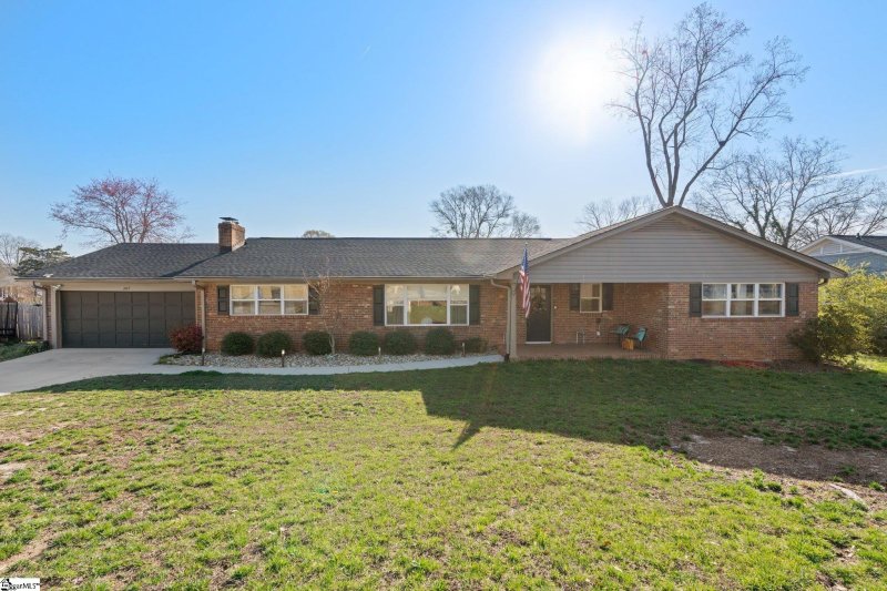 Property image 2 at 307 Howell Road, Greenville, SC 29615