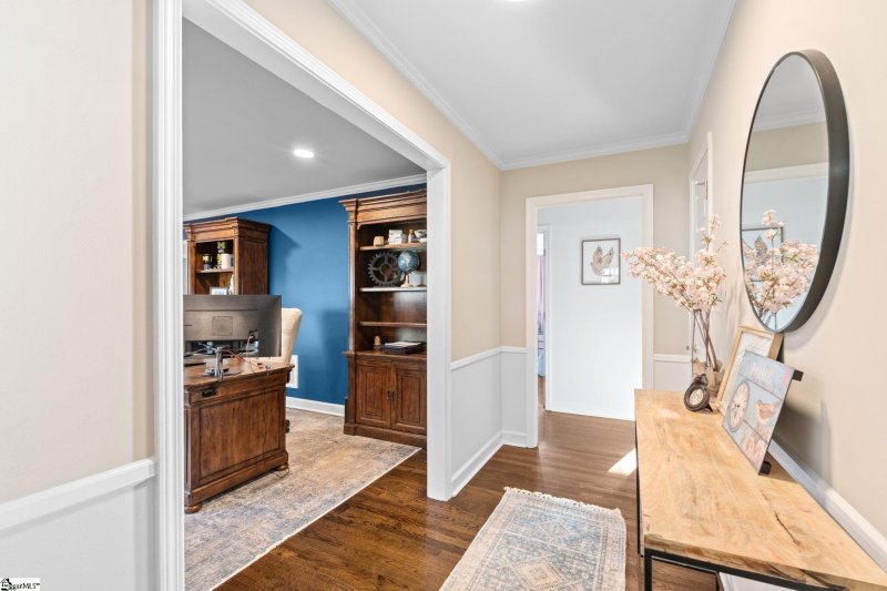 Property image 4 at 307 Howell Road, Greenville, SC 29615