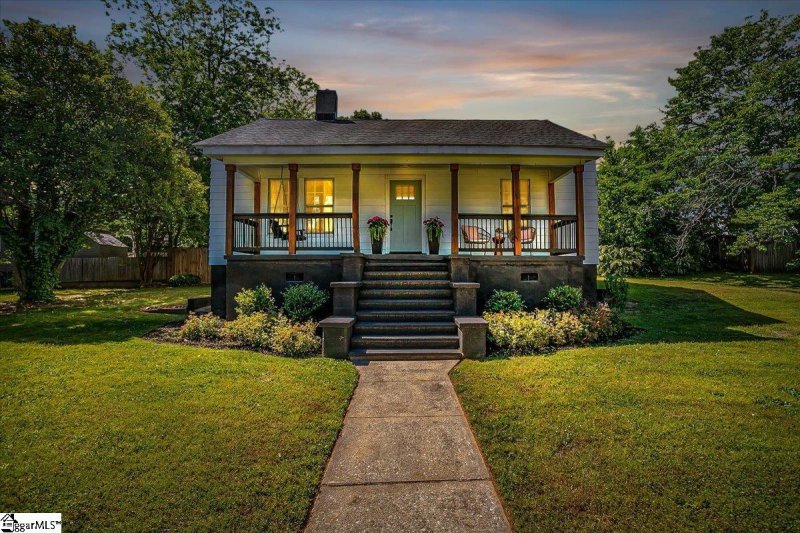 Property image 2 at 33 Duke Street, Greenville, SC 29605