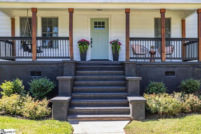 Property image 3 at 33 Duke Street, Greenville, SC 29605