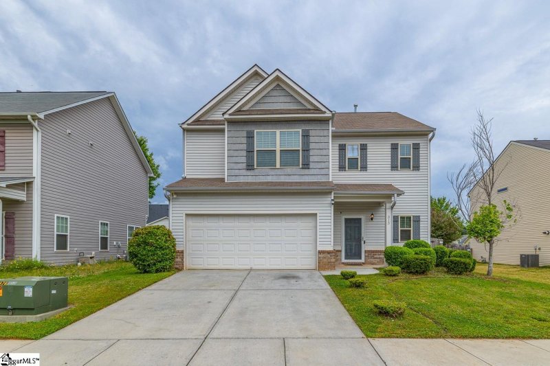 Property image 2 at 313 Barrett Chase Drive, Simpsonville, SC 29680