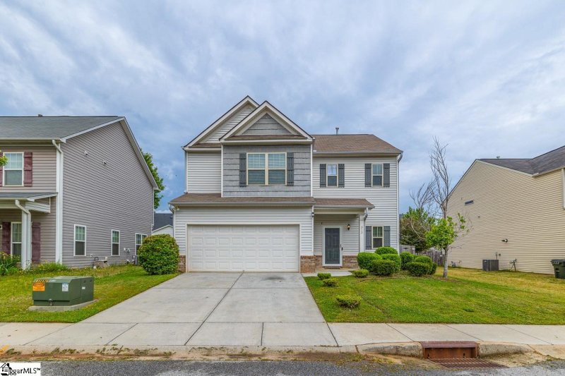 Property image 3 at 313 Barrett Chase Drive, Simpsonville, SC 29680