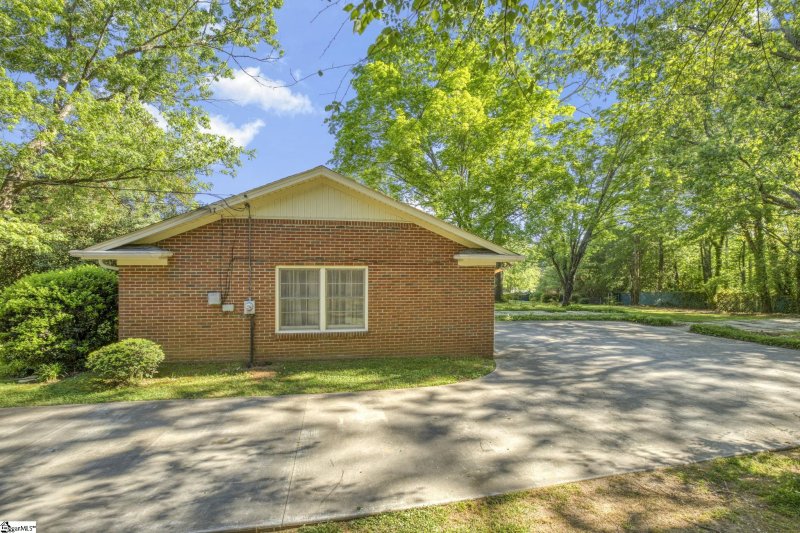 Property image 2 at 506 Asbury Circle, Easley, SC 29640