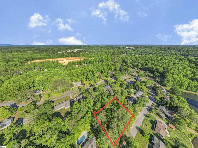 Property image 5 at 112 Buckingham Road, Easley, SC 29640-9999