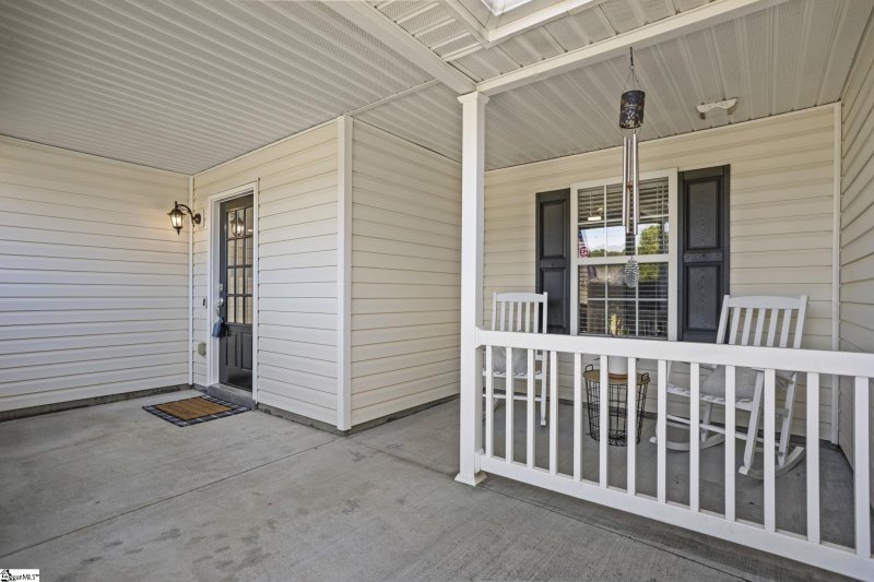 Property image 3 at 100 Cedar Glen Drive, Williamston, SC 29697
