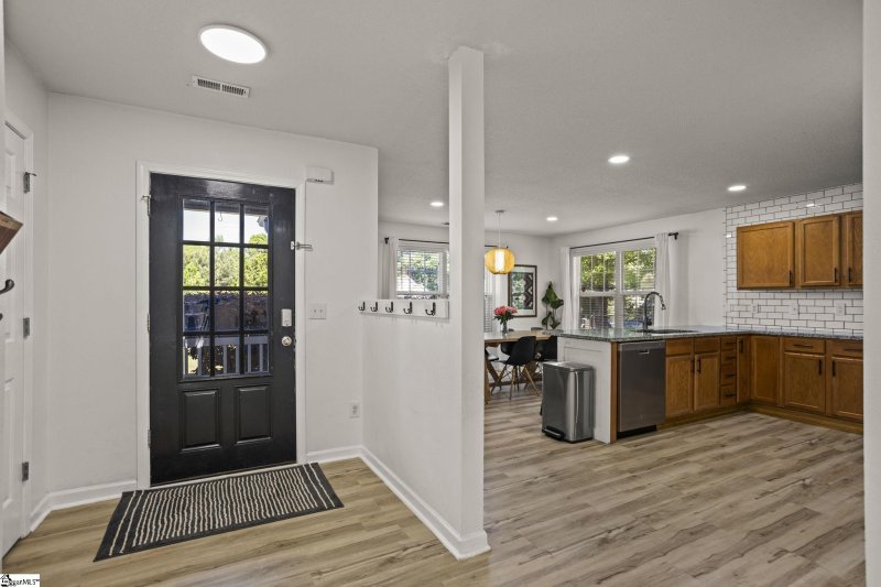 Property image 4 at 100 Cedar Glen Drive, Williamston, SC 29697