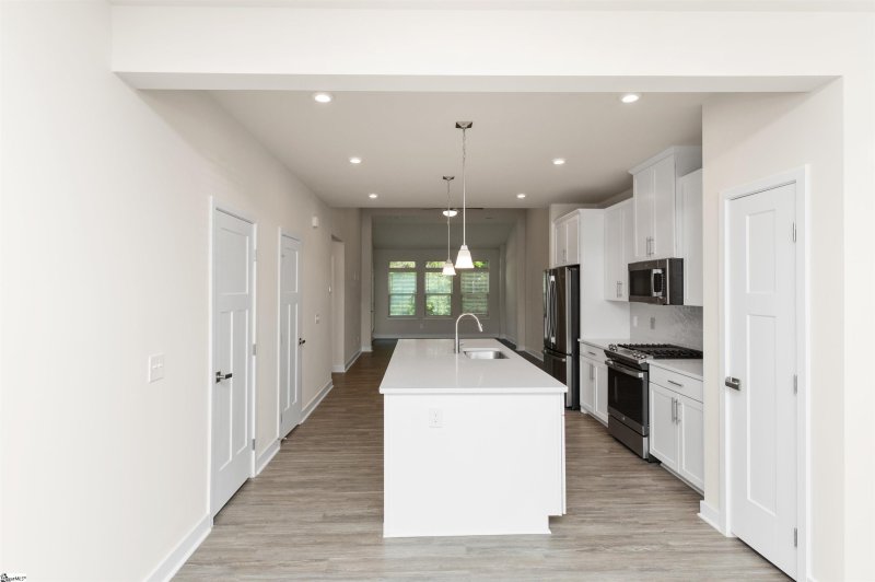 Property image 5 at 17 Moss Hollow Way, Simpsonville, SC 29680