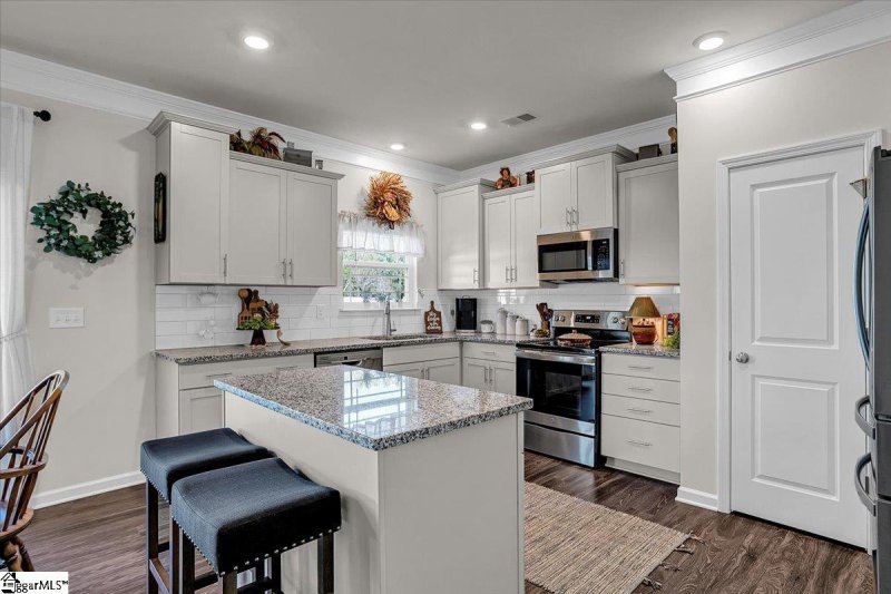 Property image 5 at 405 Balvenie Drive, Greenville, SC 29607