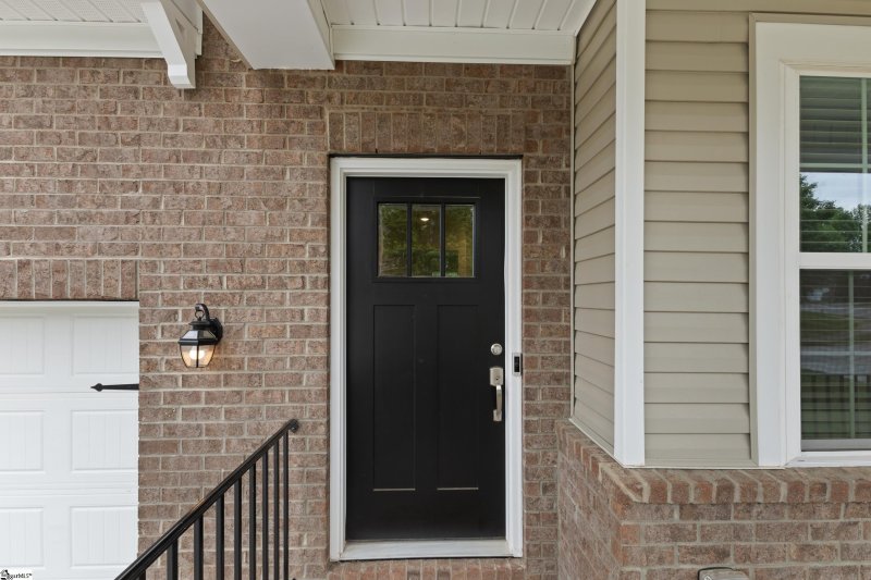 Property image 2 at 14 Echo Valley Drive, Taylors, SC 29687