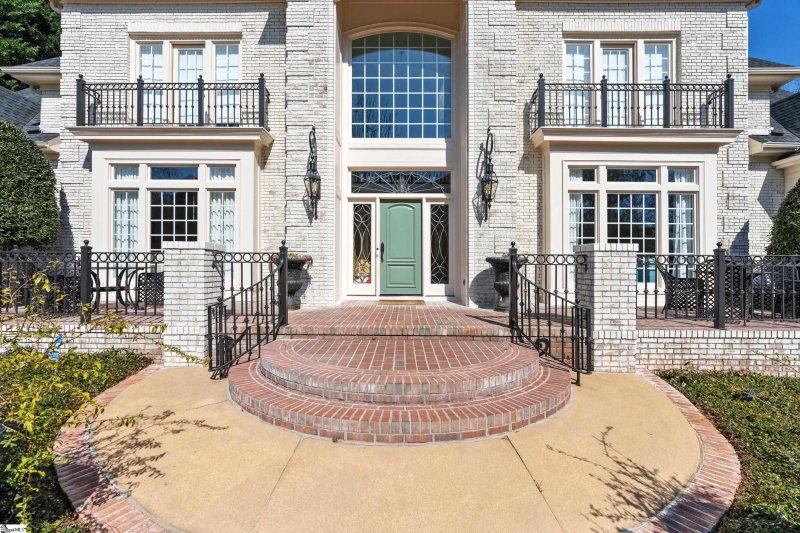 Property image 3 at 2 Baronne Court, Greer, SC 29650