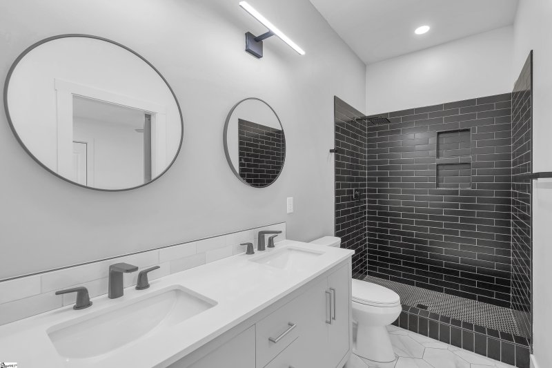 Property image 4 at 11 E Street, Greenville, SC 29611