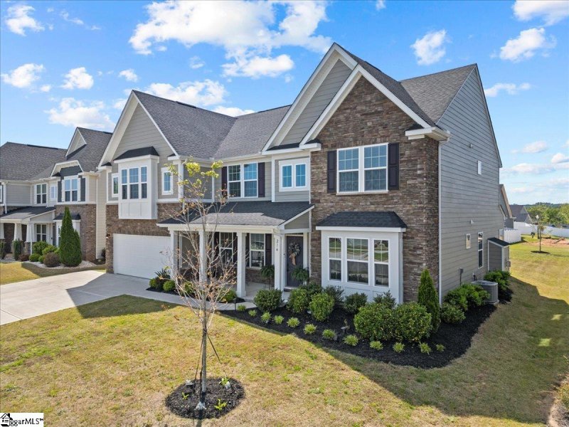 Property image 3 at 214 Spokane Drive, Greenville, SC 29607