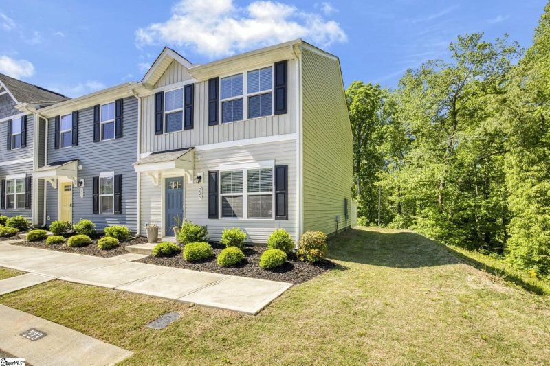 Property image 3 at 223 Juglans Way, Greer, SC 29651