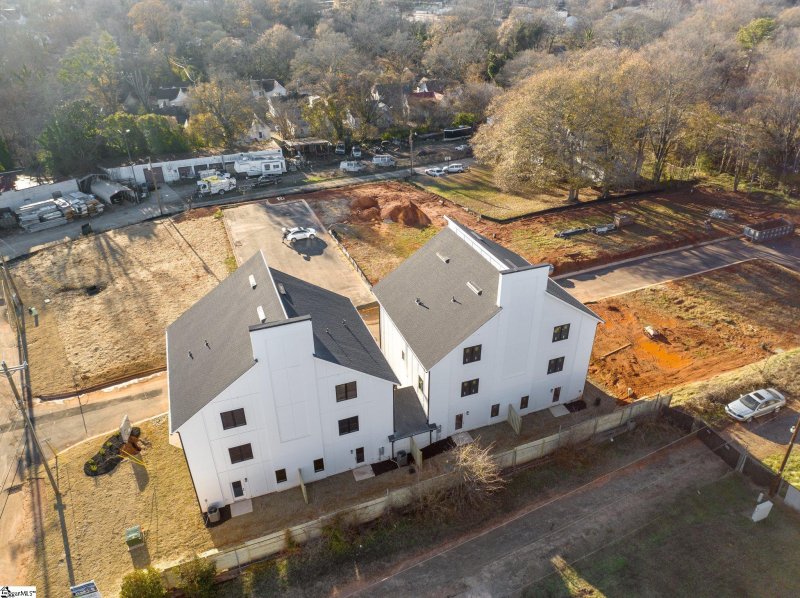 Property image 2 at 112 Lepak Lane, Greenville, SC 29605