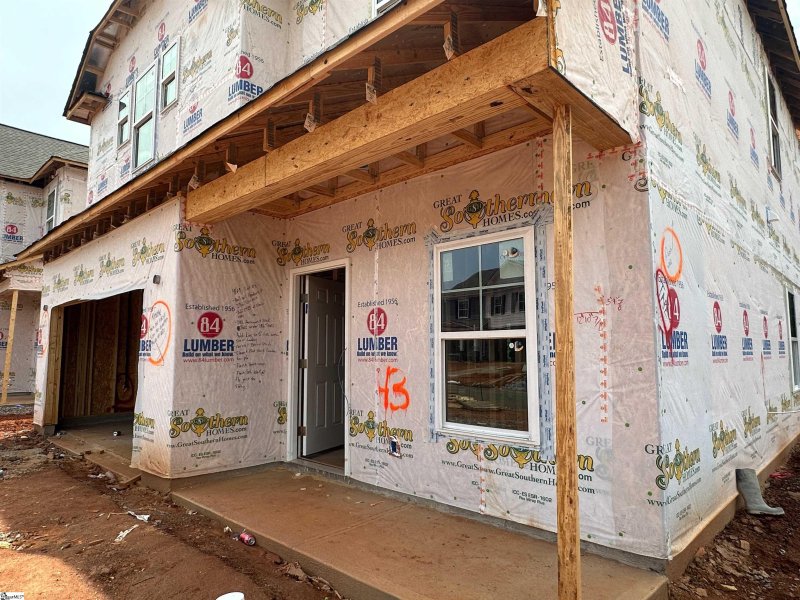 Property image 2 at 1075 Silverbend Trail, Duncan, SC 29334