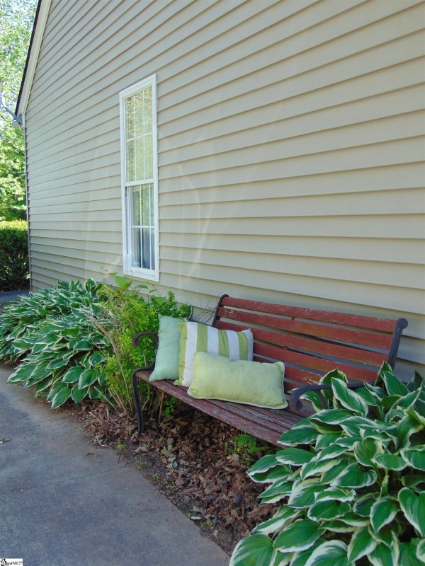 Property image 4 at 108 Shady Lane, Easley, SC 29640