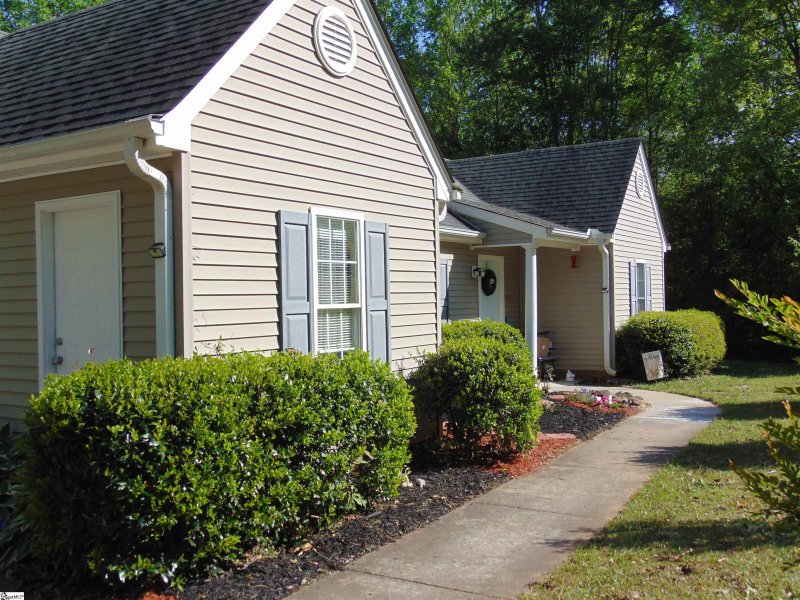 Property image 5 at 108 Shady Lane, Easley, SC 29640