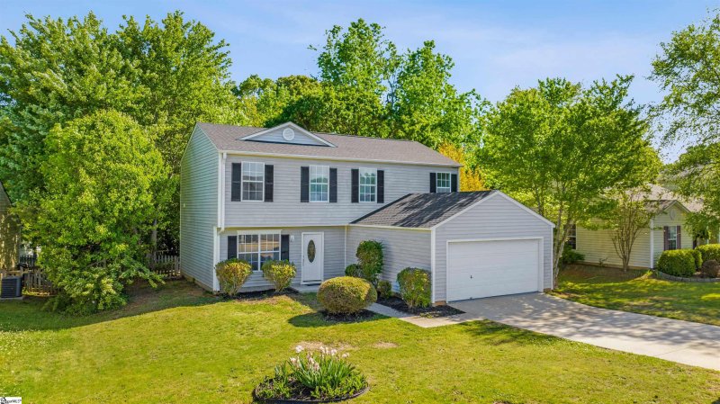 Property image 2 at 107 Tripmont Court, Simpsonville, SC 29680-6779