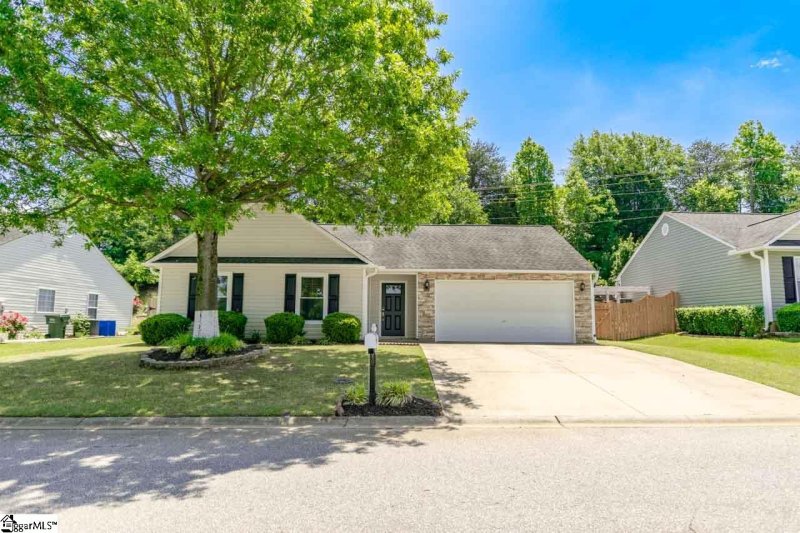 Property image 2 at 101 Haven Reach Way, Taylors, SC 29687