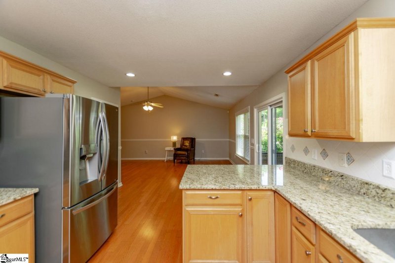 Property image 3 at 101 Haven Reach Way, Taylors, SC 29687