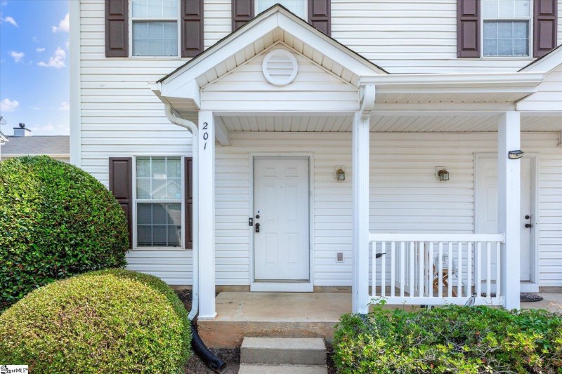 Property image 2 at 201 Hammett Grove Lane, Greer, SC 29650