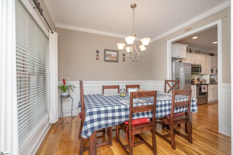 Property image 3 at 403 Palmetto Drive, Greer, SC 29651-5921