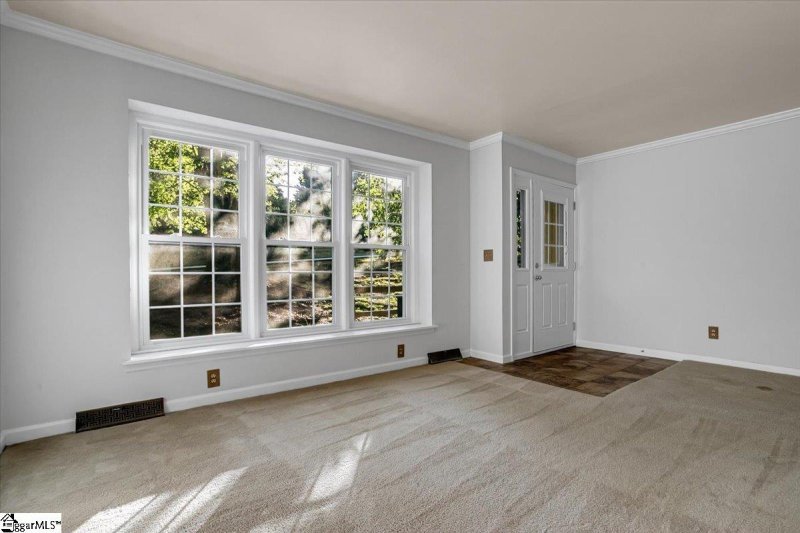 Property image 3 at 603 Great Glen Court, Greenville, SC 29615