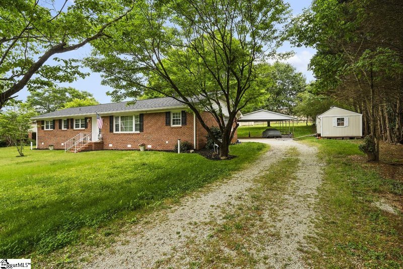 Property image 4 at 2 Shirley Drive, Williamston, SC 29697