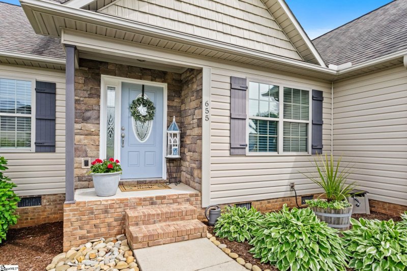 Property image 4 at 655 Secretariat Drive, Boiling Springs, SC 29316