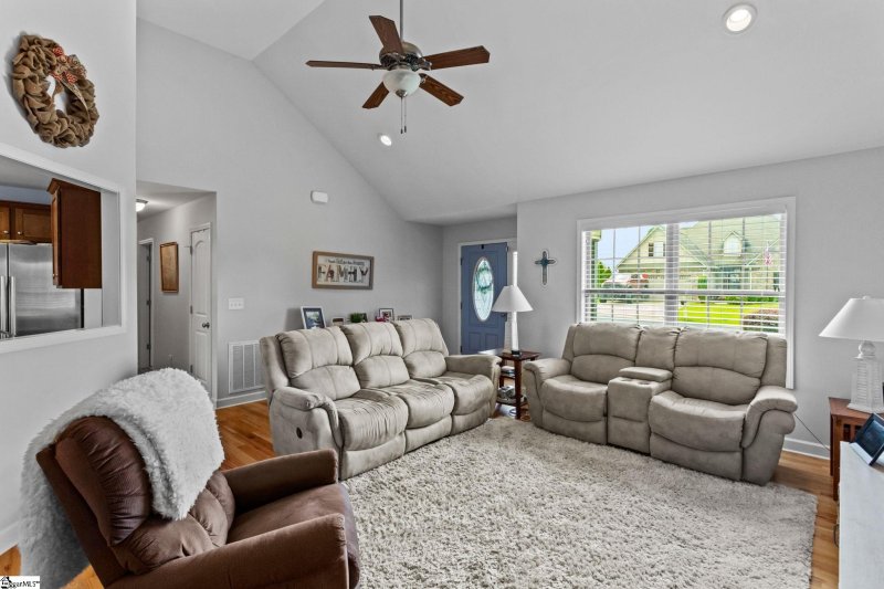 Property image 5 at 655 Secretariat Drive, Boiling Springs, SC 29316