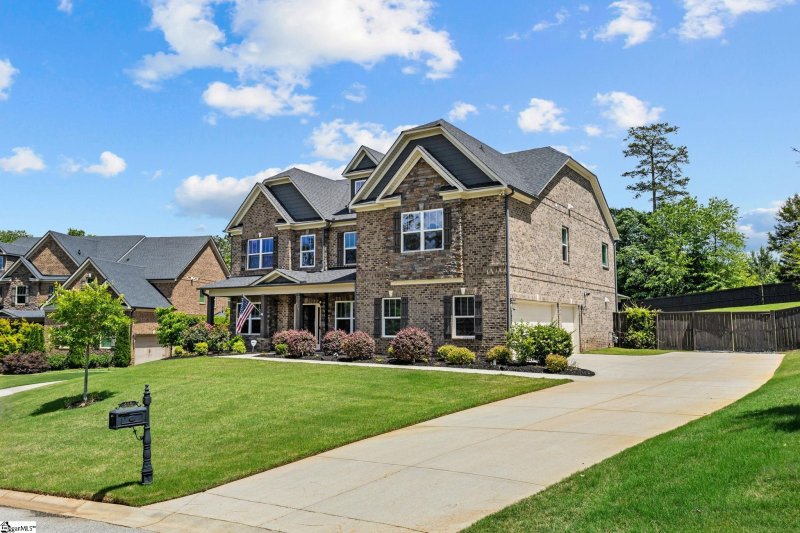 Property image 3 at 419 Coleridge Lane, Greer, SC 29651