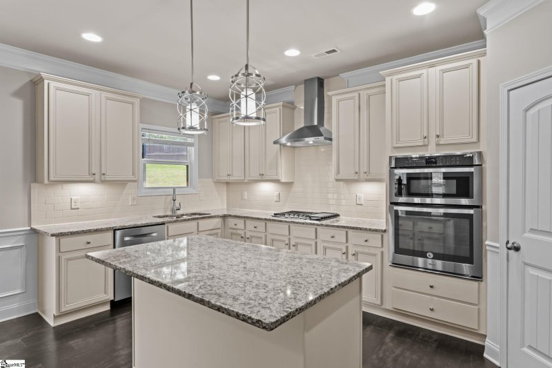 Property image 5 at 419 Coleridge Lane, Greer, SC 29651