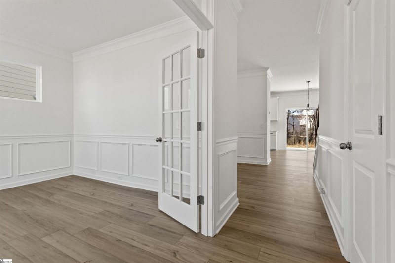 Property image 4 at 656 Columbus Circle, Simpsonville, SC 29680