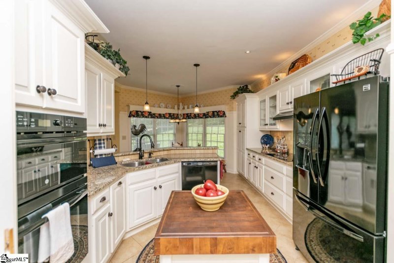 Property image 5 at 106 Pebble Creek Way, Taylors, SC 29687