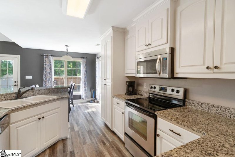 Property image 5 at 671 Secretariat Drive, Boiling Springs, SC 29316-8387