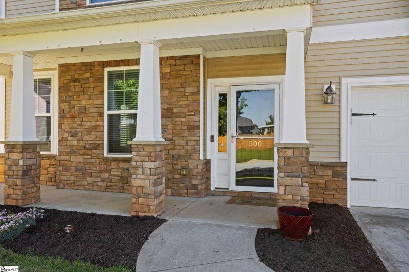 Property image 3 at 500 Stonebury Drive, Simpsonville, SC 29680