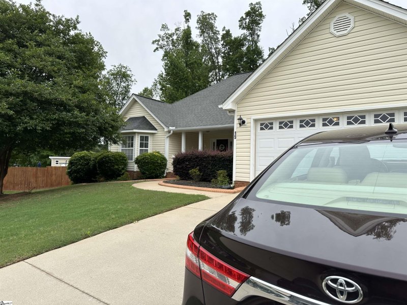 Property image 3 at 15 TAMPICO Court, Greer, SC 29651