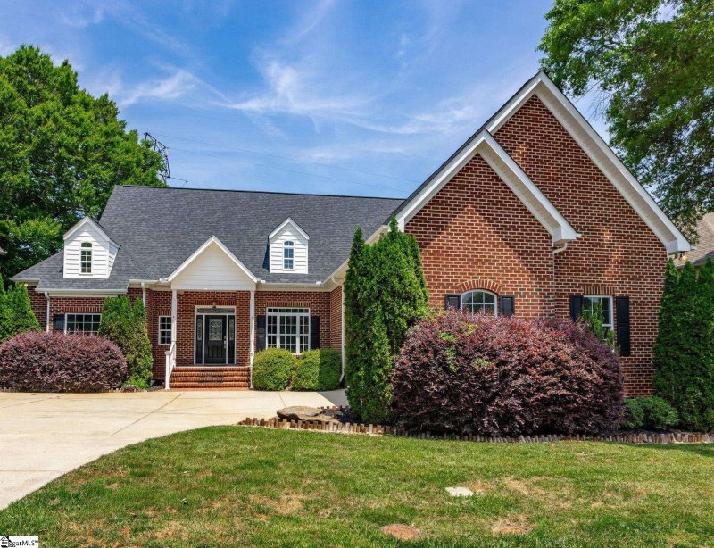 412 New Tarleton Way